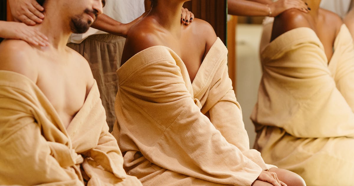 Swedish vs Deep Tissue Massage 2026: Cost, Pressure, Recovery